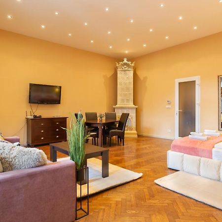 Central Park Residence 브라쇼브 외부 사진