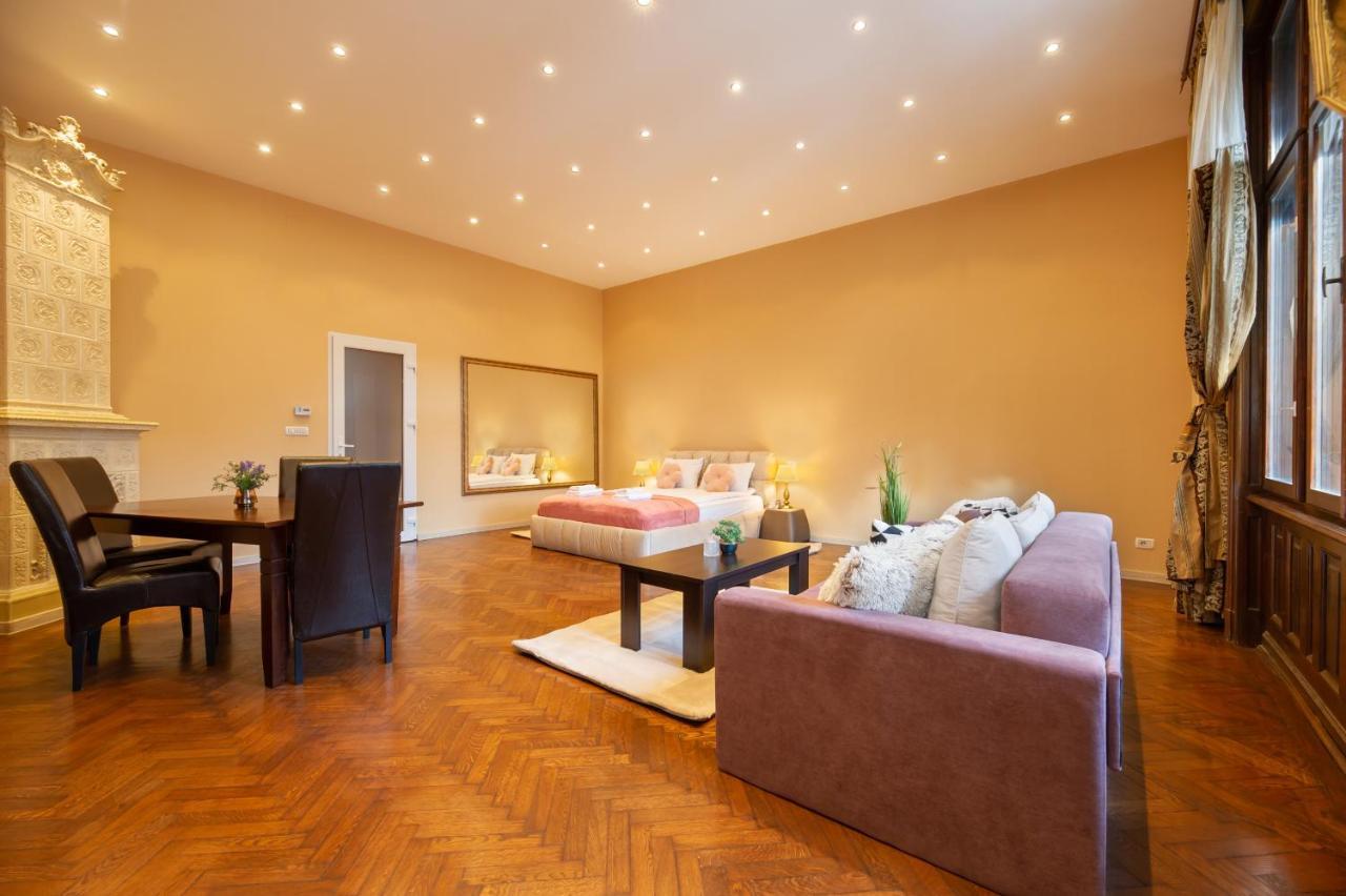 Central Park Residence 브라쇼브 외부 사진