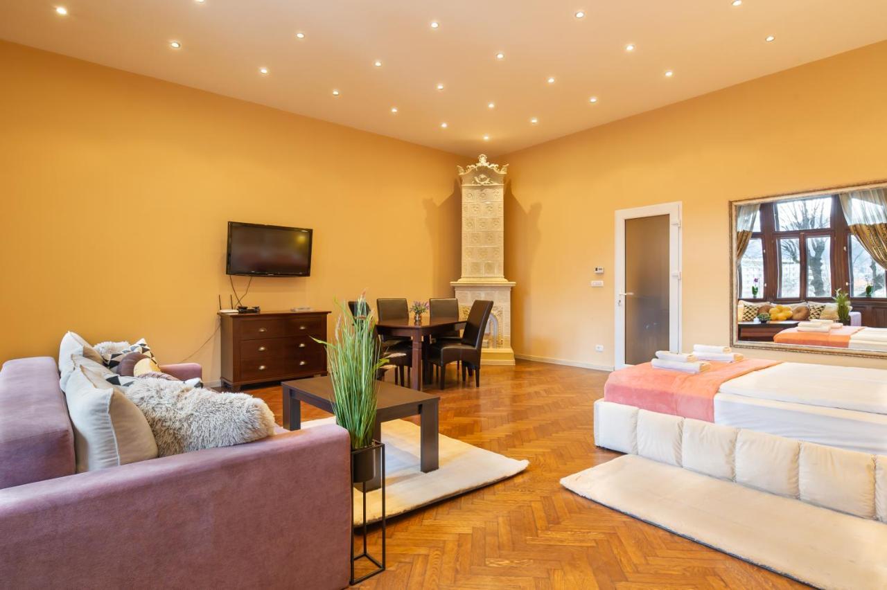 Central Park Residence 브라쇼브 외부 사진