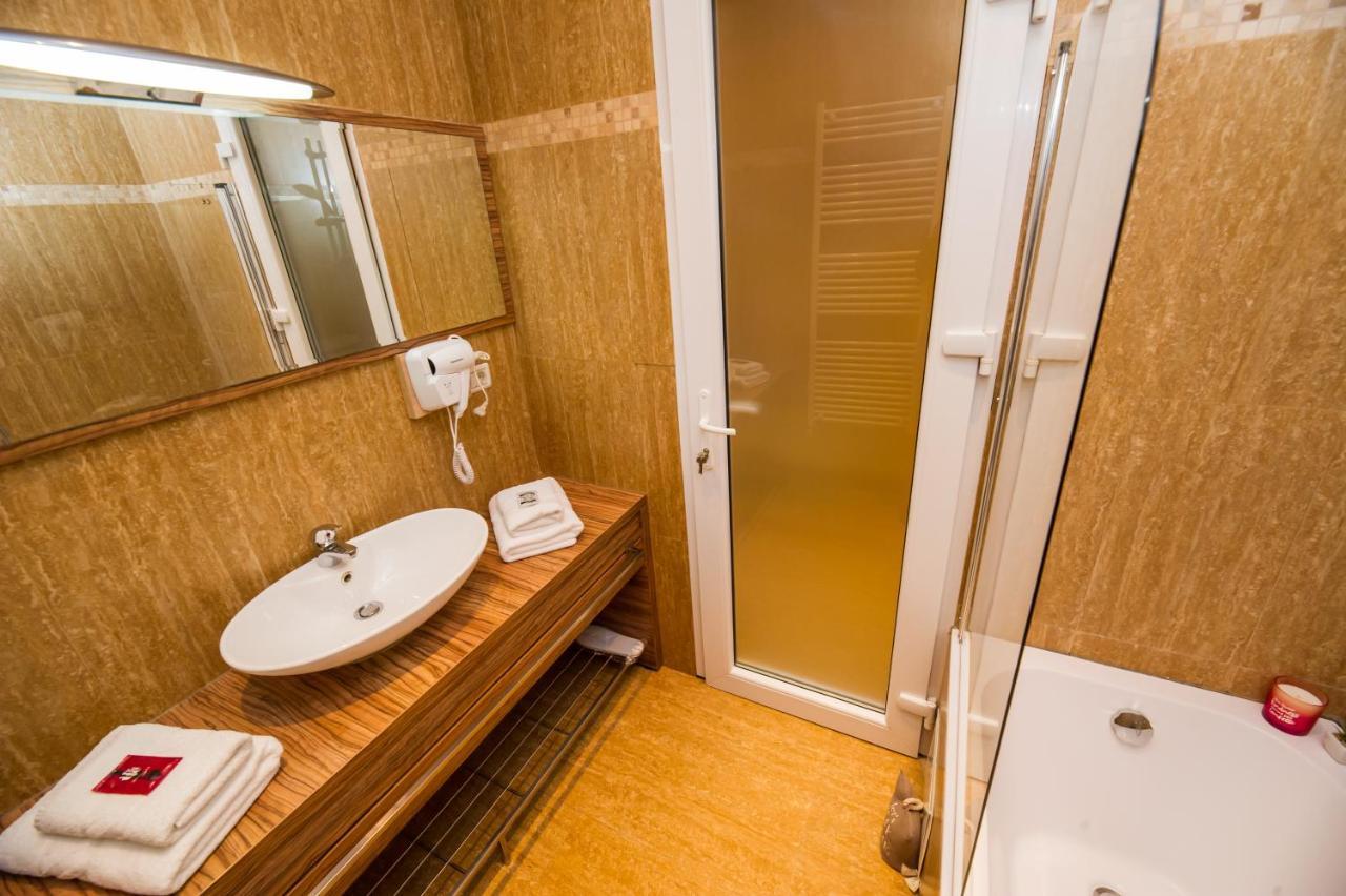 Central Park Residence 브라쇼브 외부 사진